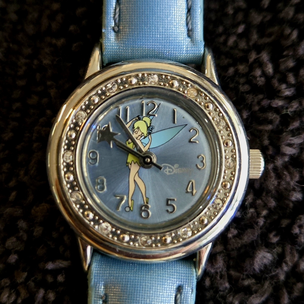 Disney Blue Smartwatch with Elegant Design